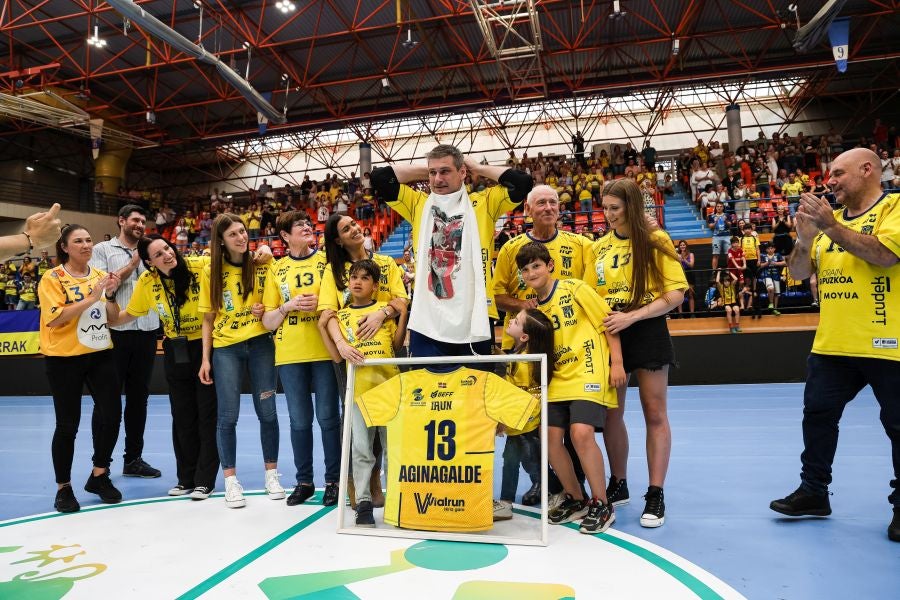 El partido del Bidasoa y las despedidas, en imágenes