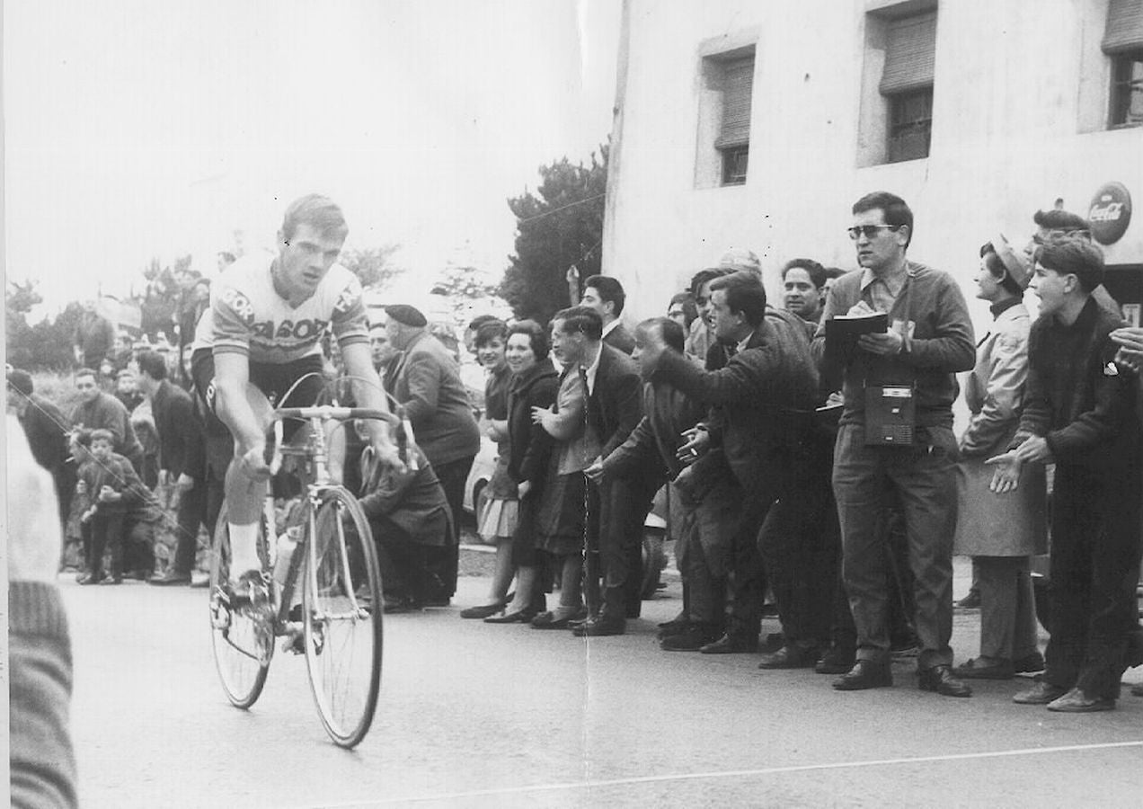 Txomin Perurena, toda una vida de ciclismo, amistades y sonrisas