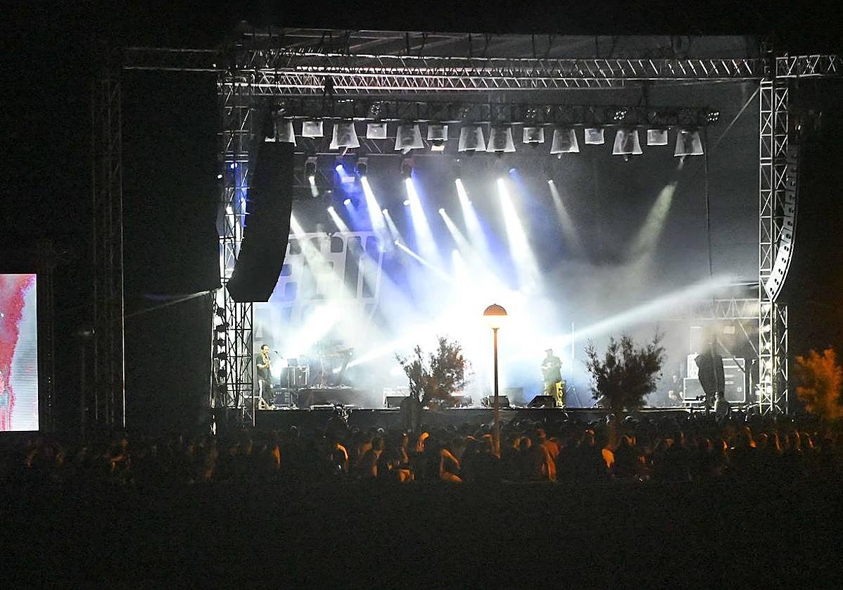 Concierto de Green Valley en la explanada de Sagües en Semana Grande del año pasado.