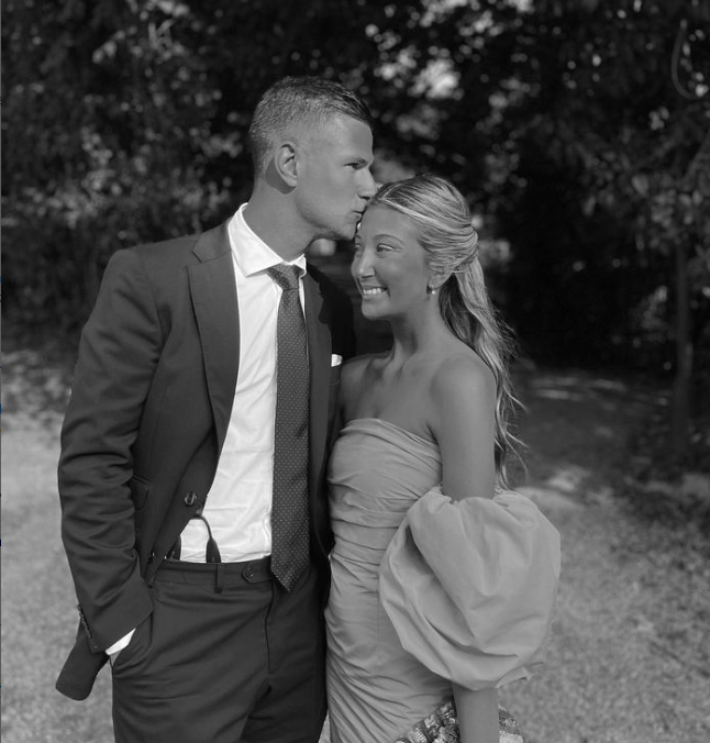 Las fotos del fiestón y de la boda del jugador del Athletic Dani García y Naroa Peñagarikano