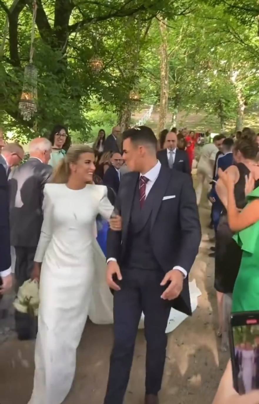 Las fotos del fiestón y de la boda del jugador del Athletic Dani García y Naroa Peñagarikano