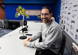 Lolo Encinas en rueda de prensa.