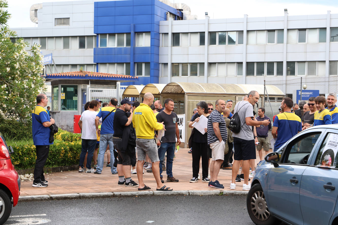 Jornada de huelga en Michelin Lasarte-Oria