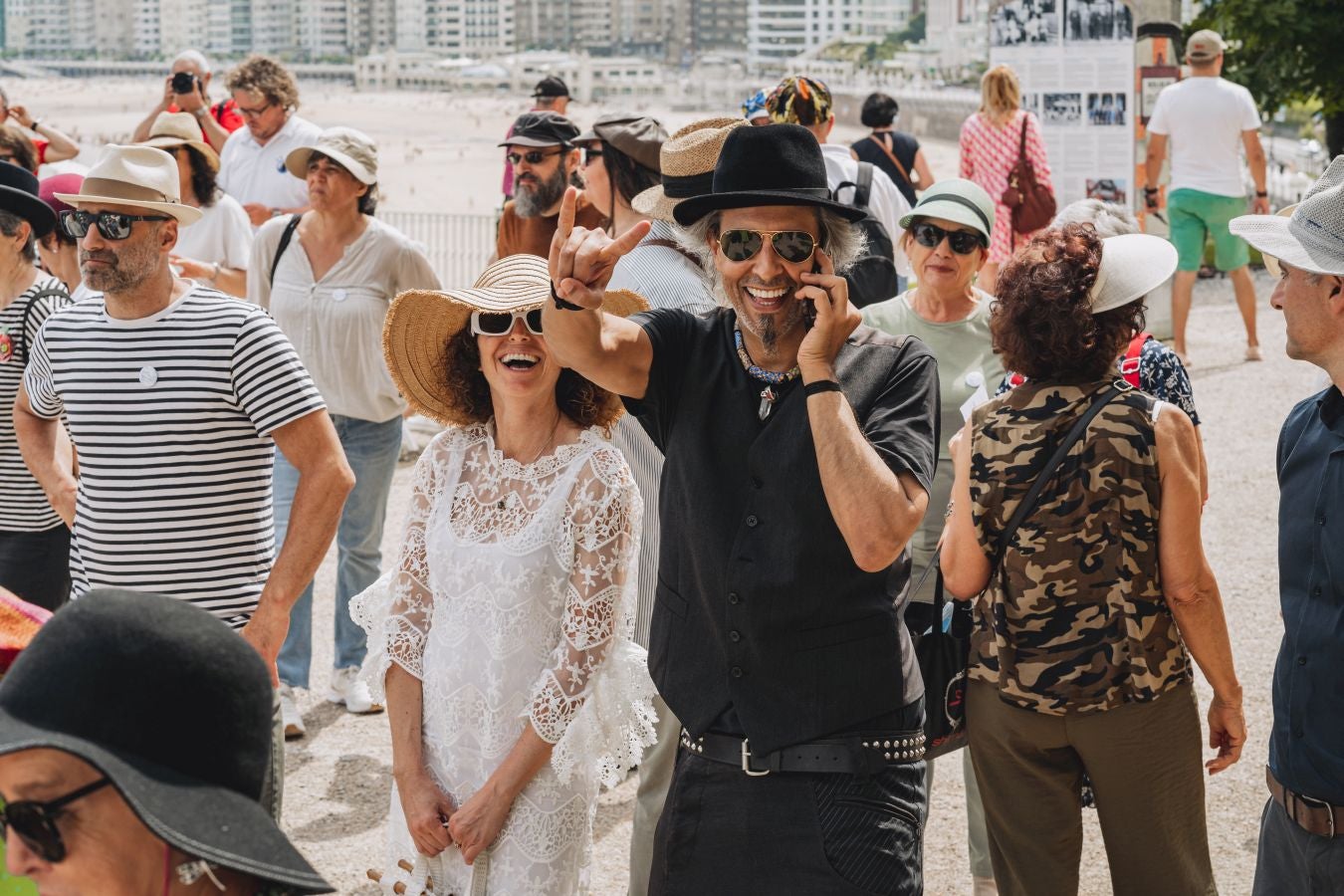Paseo con sombrero por Donostia