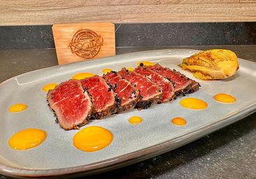 Tataki de vaca con cogollos