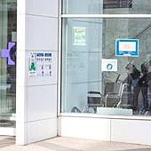 Once consultorios del territorio cerrarán y quince centros reducirán sus horarios