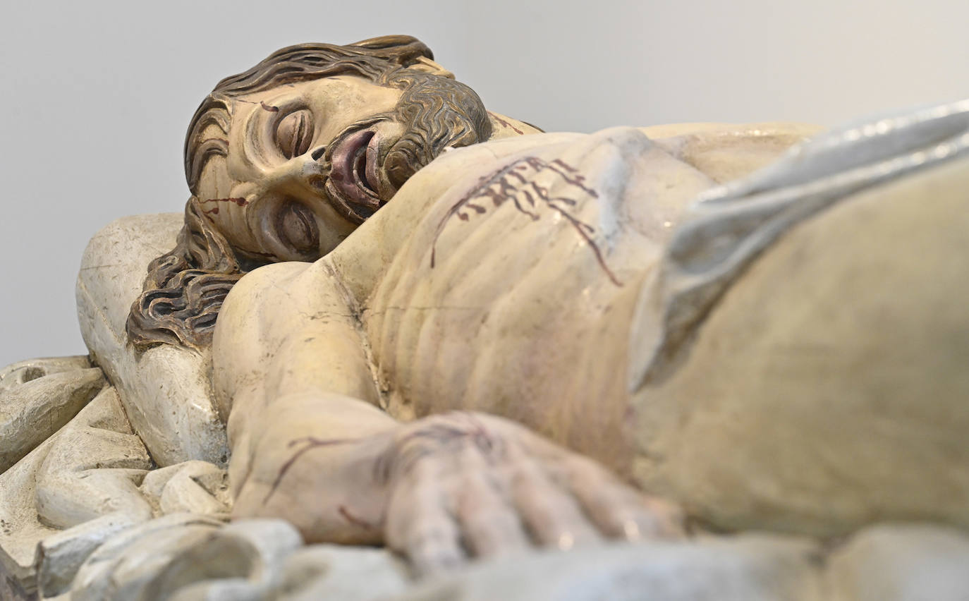 Imágenes de Beobide y vidrieras de Maumejean en Añorga