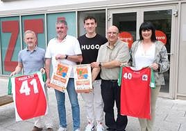 Jon Luqui, Aitor Urbitarte, Iker Agirre, Angel Maniega y Rosa Maíza tras la presentación del torneo.