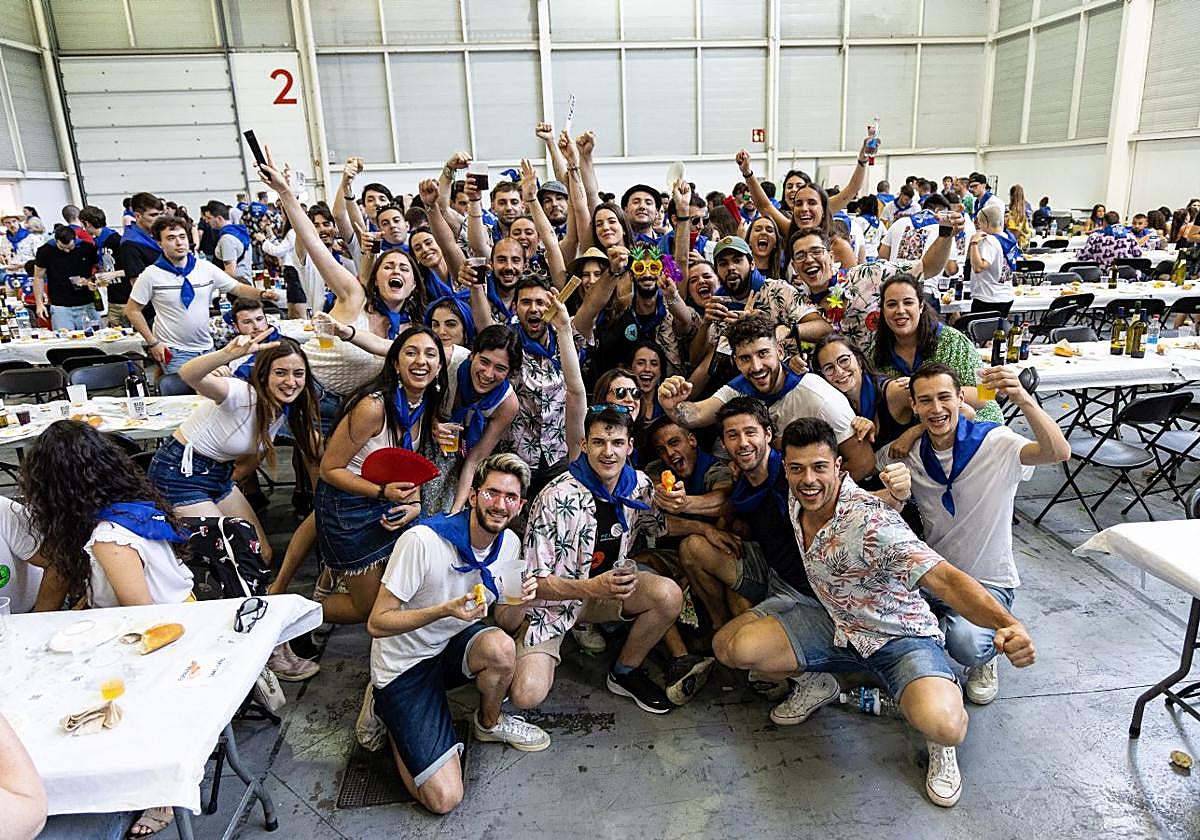 Las cuadrillas protagonizan el sábado festivo de San Marcial