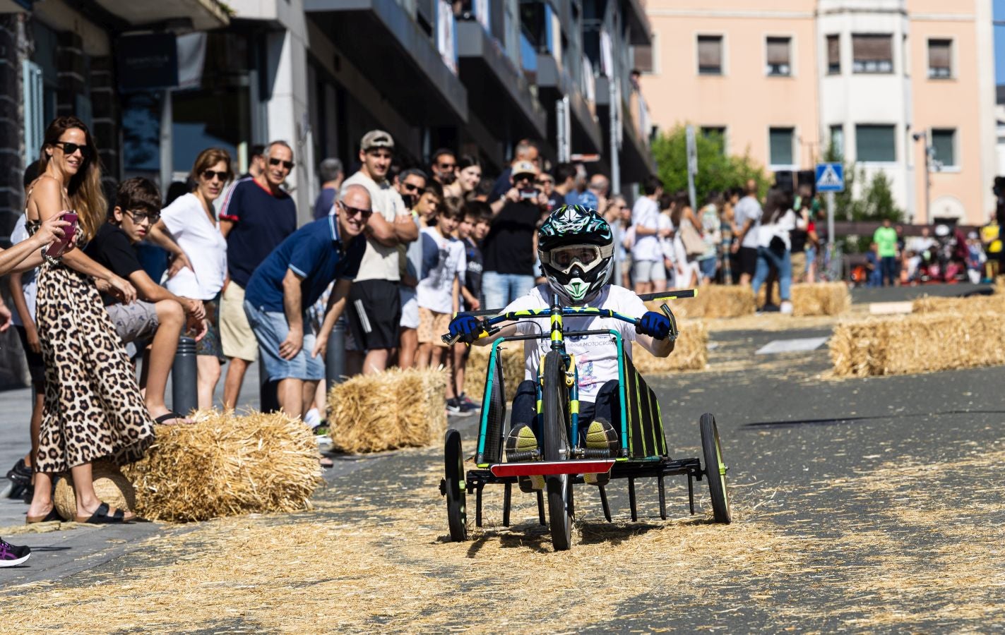 Las cuadrillas protagonizan el sábado festivo de San Marcial
