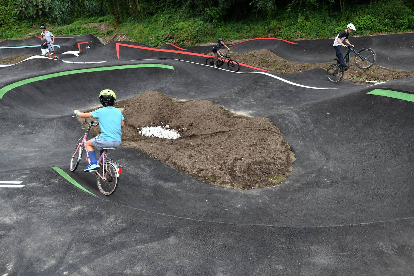 Inaugurado el nuevo pump-track de Arrobitxulo