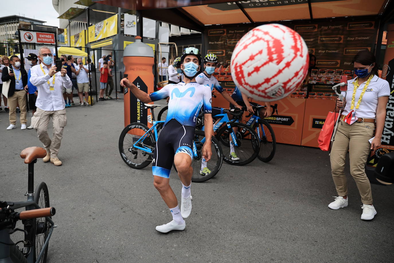 Gran ambiente en la salida del Tour de Francia desde Bilbao