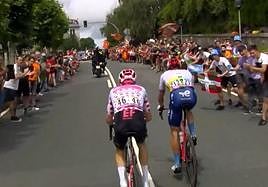 Powless y Boasson-Hagen han continuado escapados y en cabeza a la entrada en Hernani.