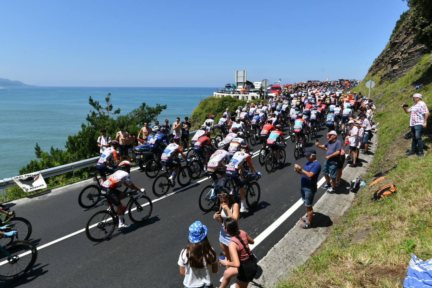 Las mejores imágenes de la etapa del Tour en Gipuzkoa