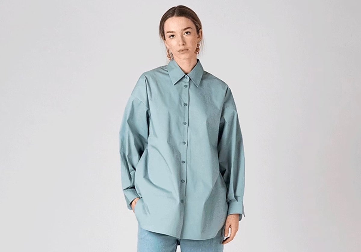 Camisa en color azul de Minimil