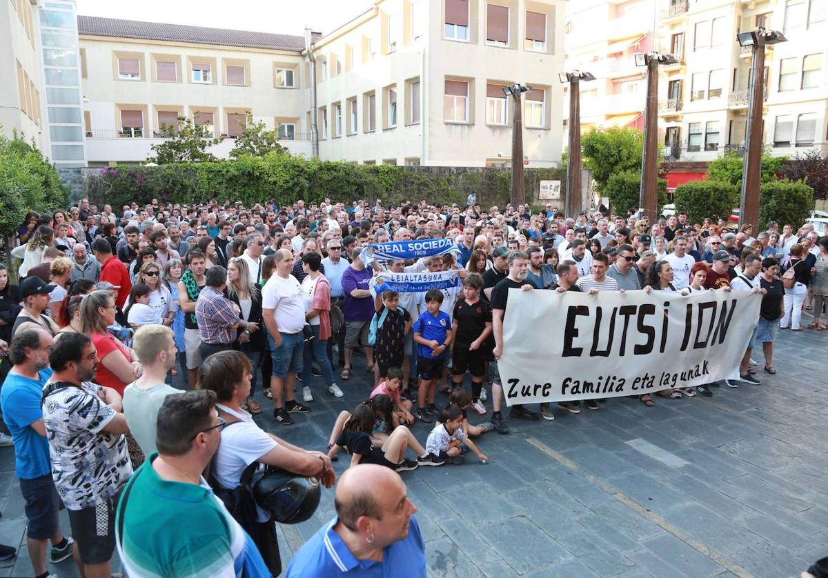 Familiares y amigos de Ion denunciaron la agresión sufrida en Soria.