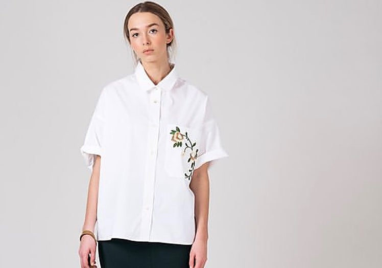 Camisa blanca con bordado de Minimil