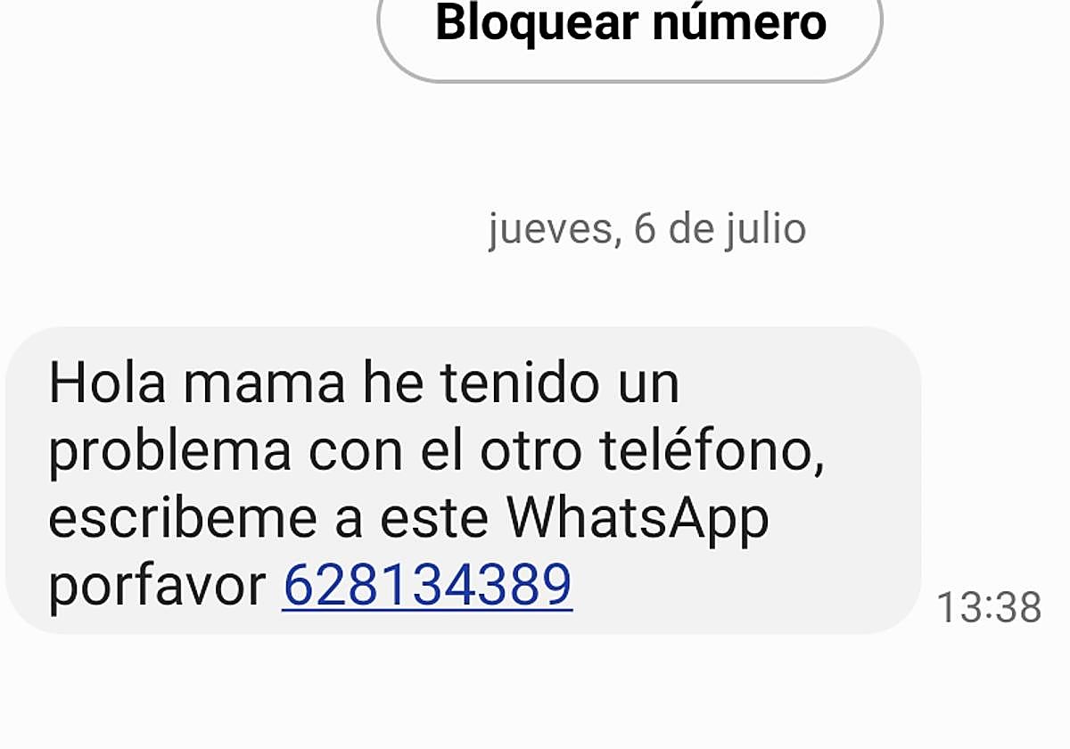 Pantallazo de una de las estafas recibidas por móvil.