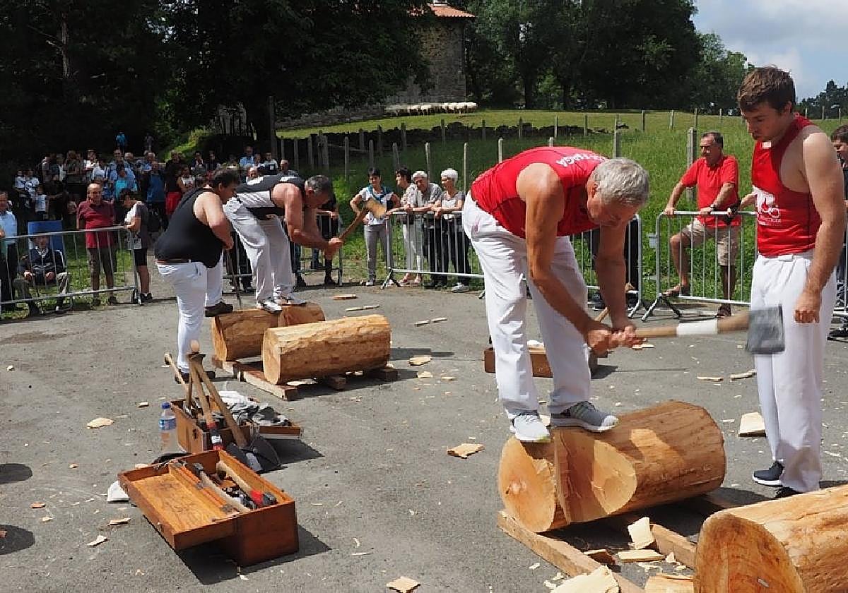 Los 'Elorriaga' en primer término, en una exhibición anterior en San Cristóbal .
