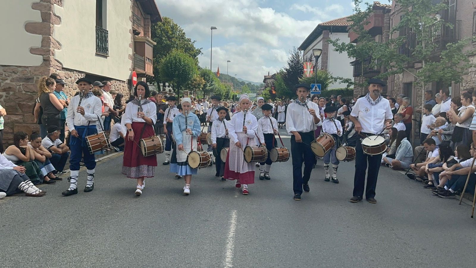 Multitudinario Baztandarren Biltzarra