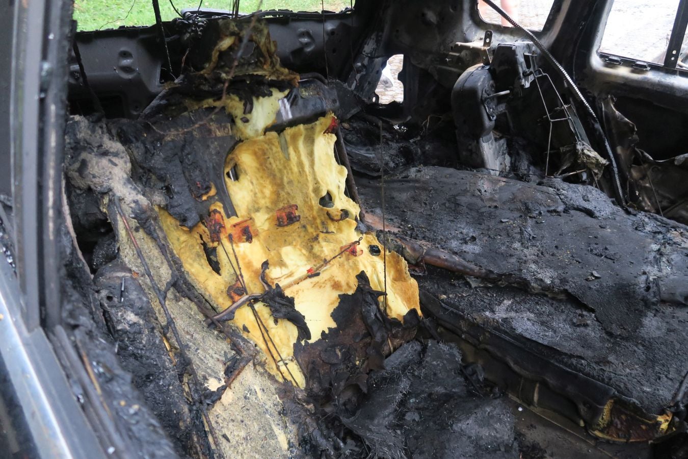 Nueve motos y un coche calcinados en San Sebastián