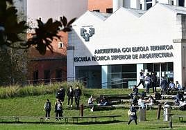 El 80% de los universitarios trabaja 'de lo suyo' en tres años y gana 1.677 euros
