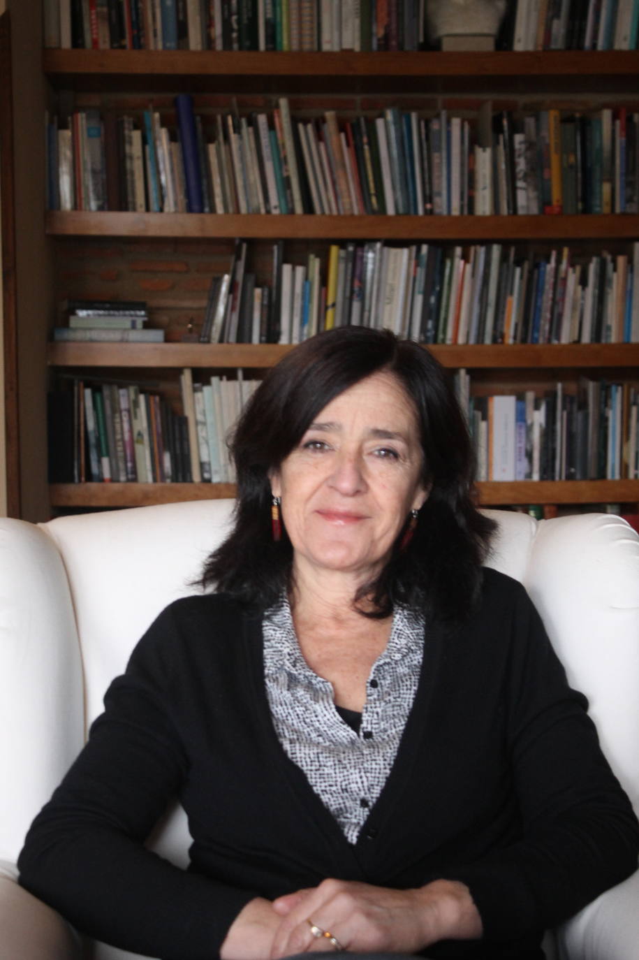 Asun Garikano hizkuntzalaria euskaltzain oso izateko hautagai izendatu dute