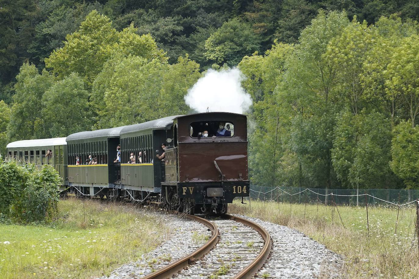 Lurrunezko trenak zazpi bidaia egingo ditu asteburu honetan Azpeitiatik Lasaora.