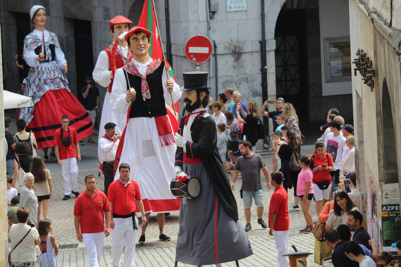 Los gigantes conquistan Azpeitia