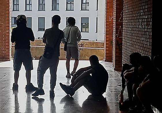 Trapicheo, litronas e insultos en Altza