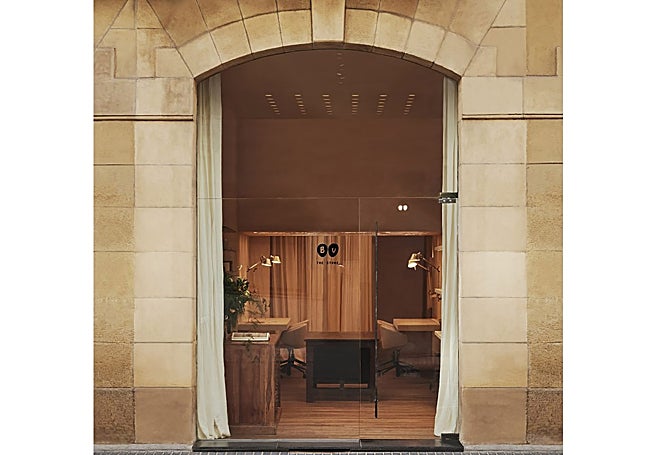 Exterior de la tienda BU THE STORE, creada por el estudio BU Arquitectura.