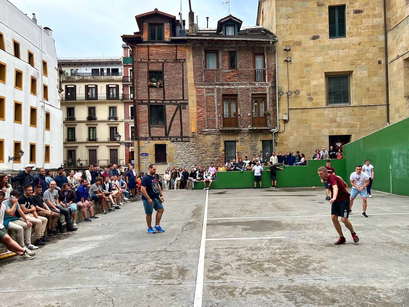 Hainbat pilota partida jokatu dira azken asteetan frontoian.