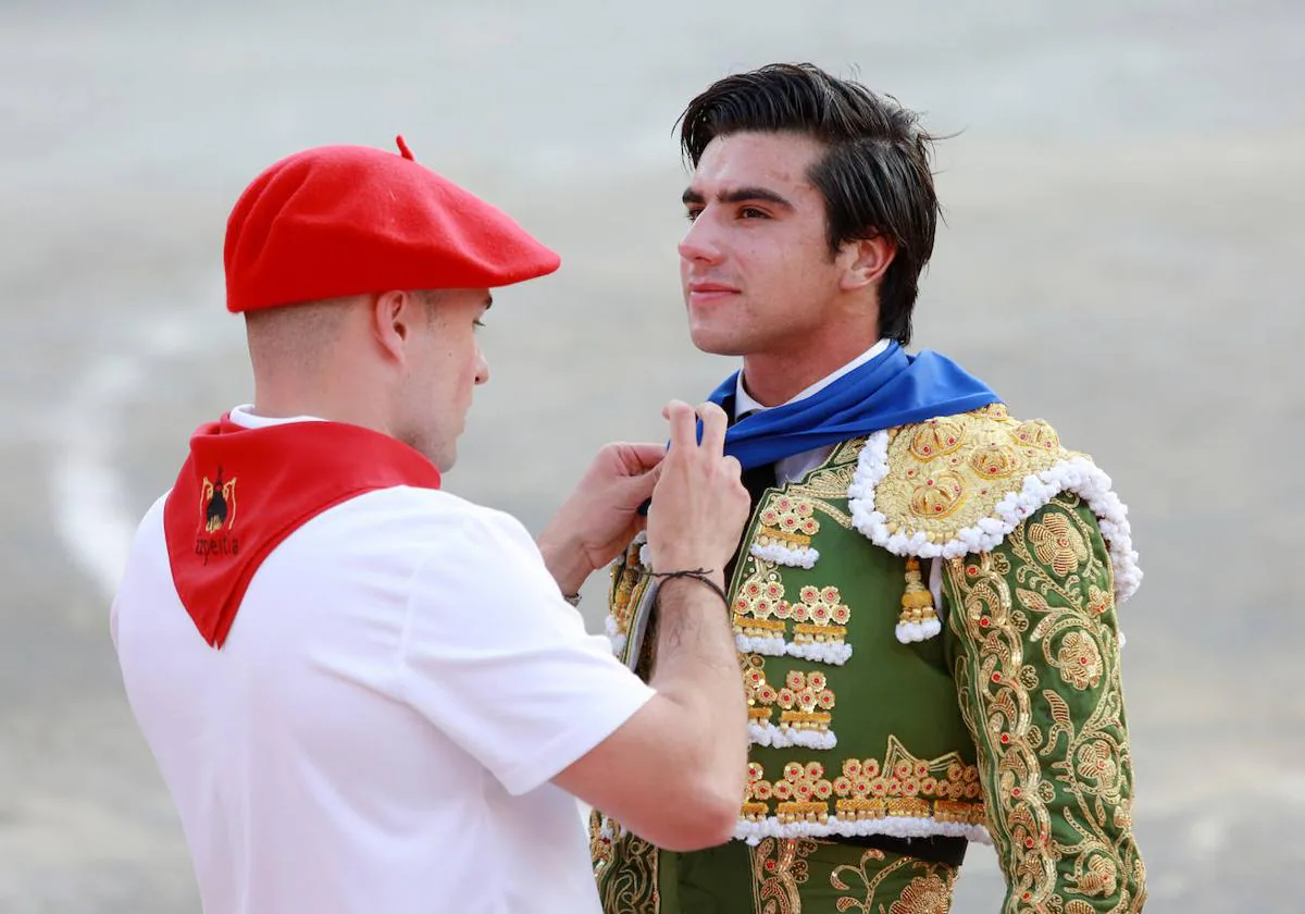 Segunda corrida de toros en Azpeitia: Jesús Enrique Colombo puso en pie al  público | El Diario Vasco