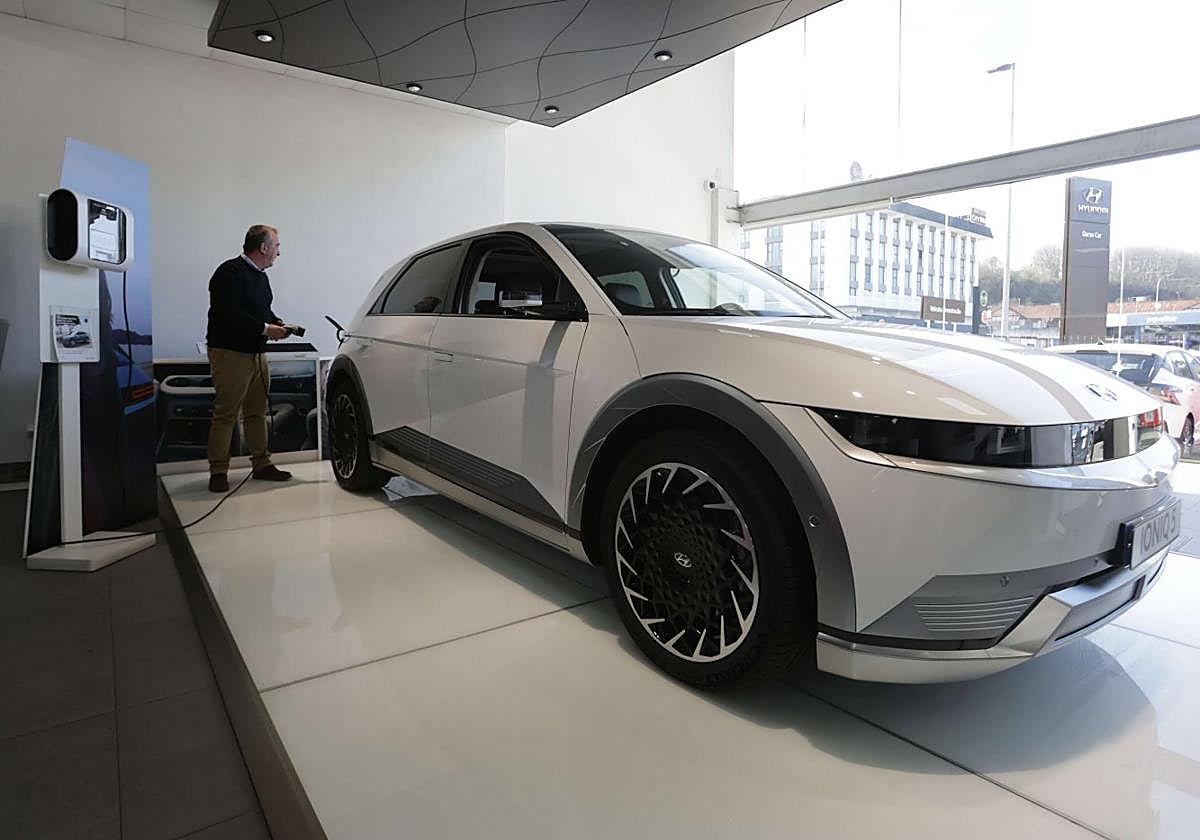 La venta de coches eléctricos crece un 66% en lo que va de año en Gipuzkoa.