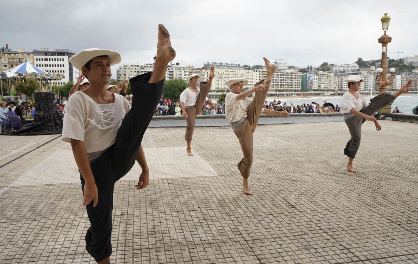 Kresala baila en el Ayuntamiento