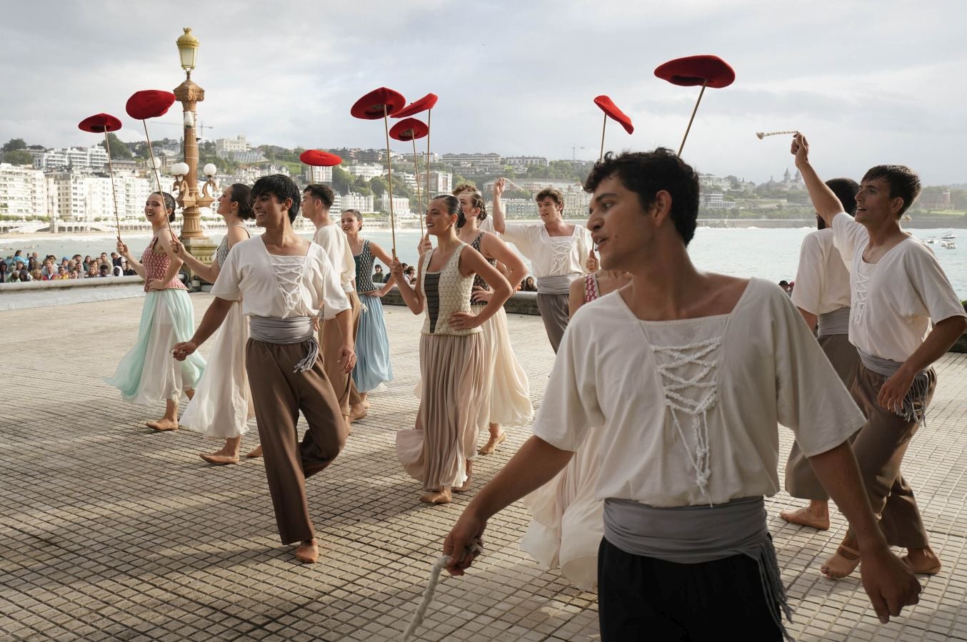 Kresala baila en el Ayuntamiento