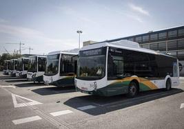 Indemnizado con más de 37.000 euros al caerse por un frenazo brusco cuando buscaba sitio en un autobús en Navarra