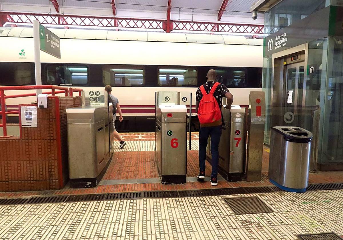 Renfe activa la venta de largo recorrido para septiembre en Gipuzkoa