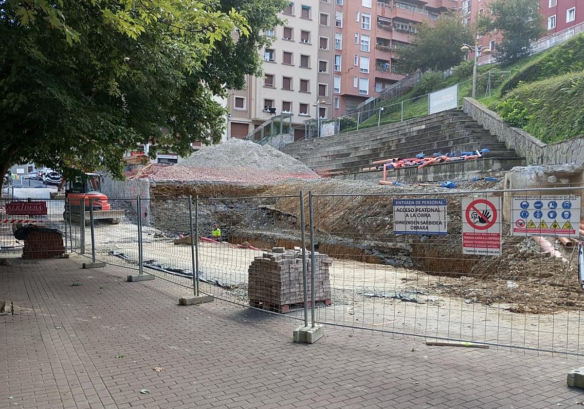 Los chorros de agua con sus juegos se ubican al lado del actual quiosco de Txantxa Zelai.