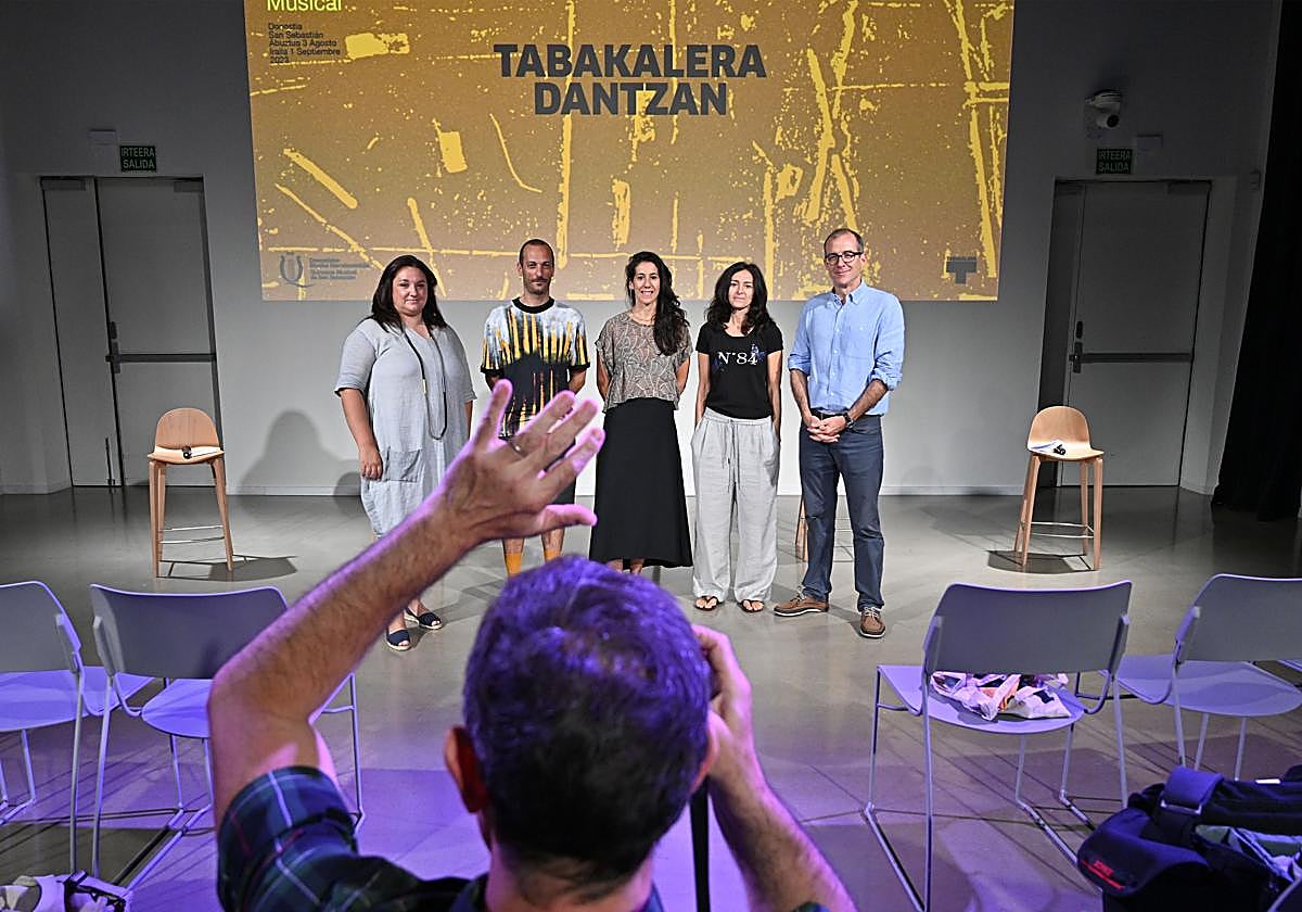 Clara Montero, Dani Hernández, Olatz de Andrés, Blanca Arrieta y Patrick Alfaya.