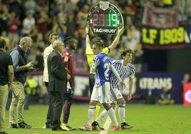 Gorosabel debutó con la Real Sociedad el 21 de septiembre de 2017 en Levante