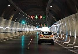 Un vehículo circular por el túnel de Belabieta en una imagen de archivo.