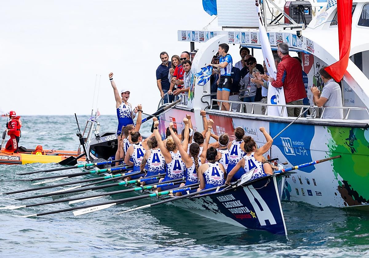Las remeras de la Lugañene pueden celebrar este sábado en Zarautz el título en la Liga Euskotren.