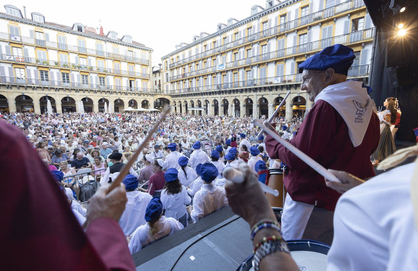 &#039;Agur asteari&#039;