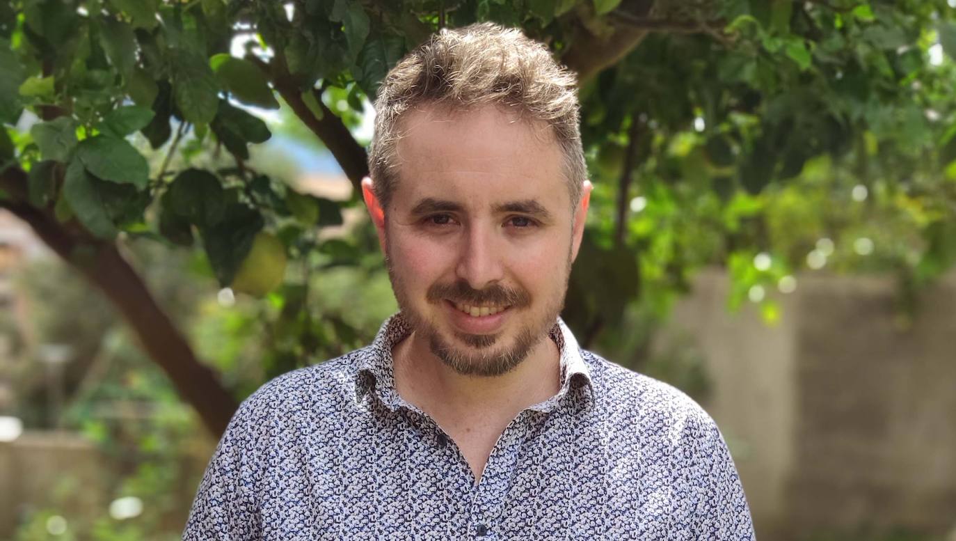 Aitor Arenas, Umorea Labur jaialdiaren zuzendaria.