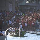 Con todas las favoritas y todas las aspirantes