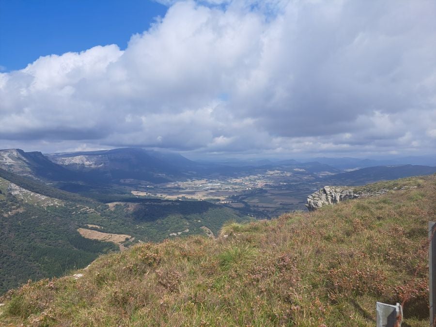 Bertzeta, espectaculares vistas al nacedero del Nervión