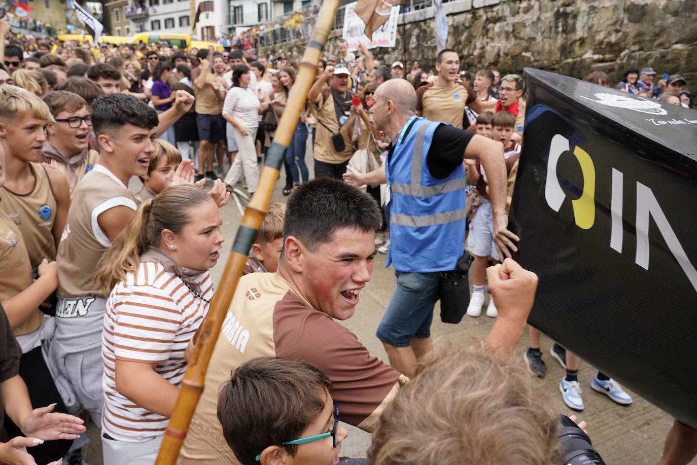 Gran ambiente en Donostia en la primera jornada de la Bandera de La Concha