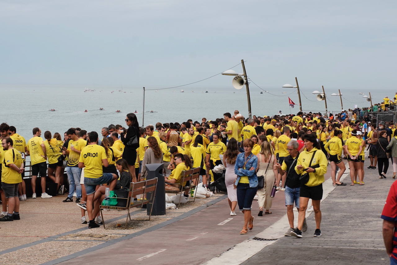 Gran ambiente en Donostia en la primera jornada de la Bandera de La Concha