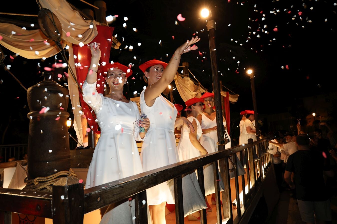 La presentación de las cantineras, en imágenes